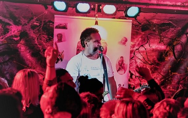 Musikquiz med trubadur Patrik